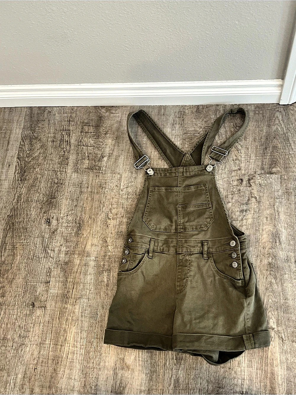 No Boundaries Olive Short Overalls Size XS